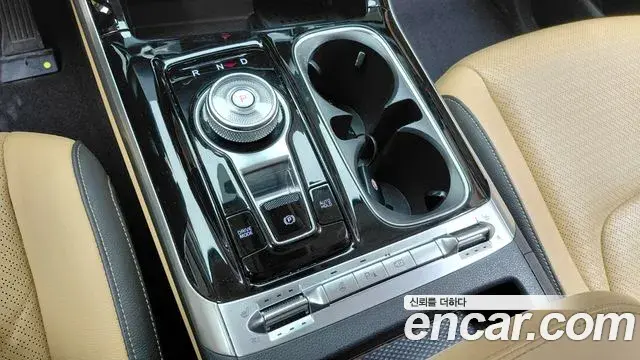 Kia Carnival 2022 — Фото 9/20