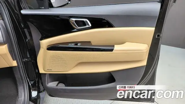 Kia Carnival 2022 — Photo 23/31