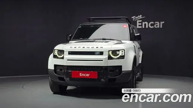 Land Rover Defender 2023 — Фото 3/20