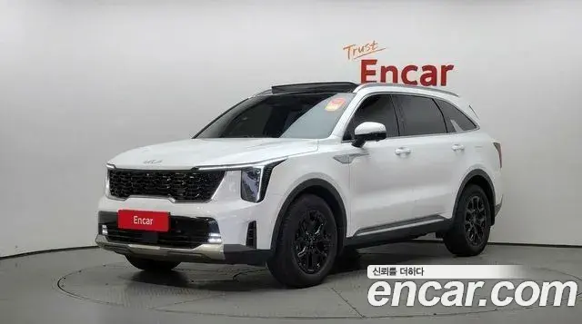 Kia Sorento 2023 — Фото 1/20