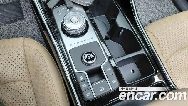 Kia Sorento 2023 — Фото 9/20