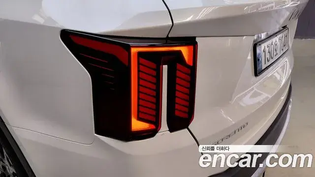 Kia Sorento 2023 — Photo 22/33