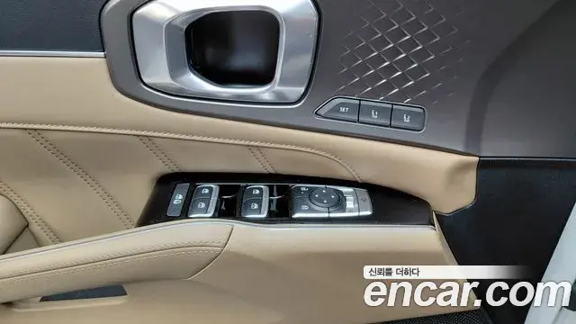 Kia Sorento 2023 — Photo 17/33