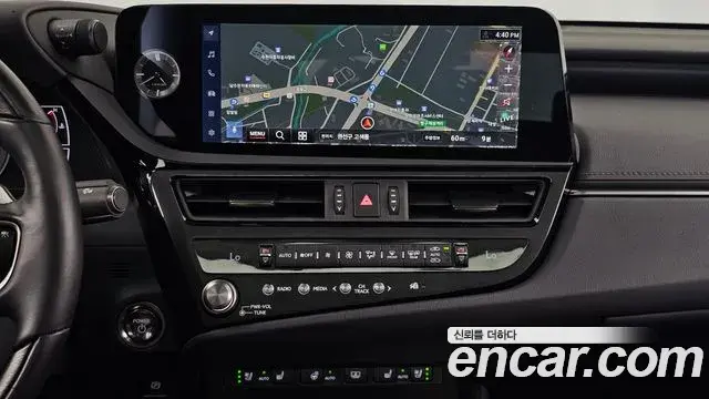 Lexus ES300h 2025 — ფოტო 5/37