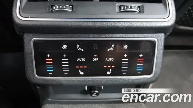 Audi A6 2020 — Фото 18/20
