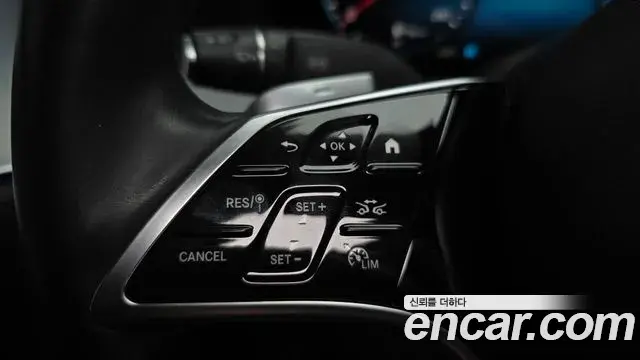 Mercedes-Benz E-Class 2021 — Фото 18/20