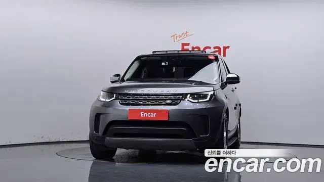 Land Rover Discovery 5 2018 — Şəkil 1/35