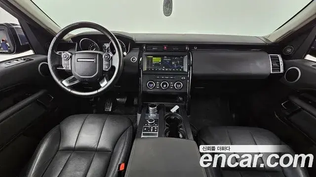 Land Rover Discovery 5 2018 — Şəkil 12/35