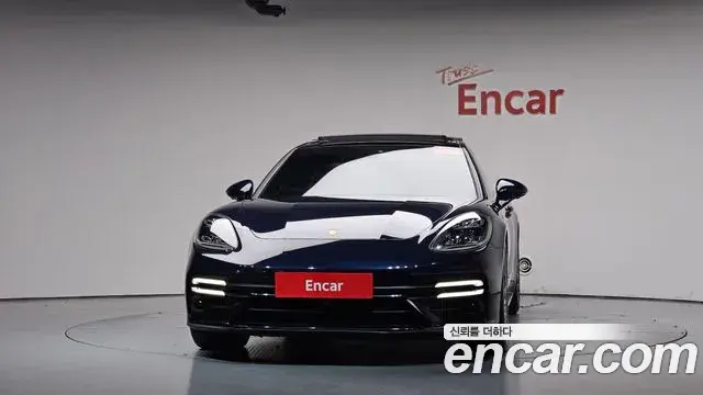 Porsche Panamera 2021 — Фото 3/20