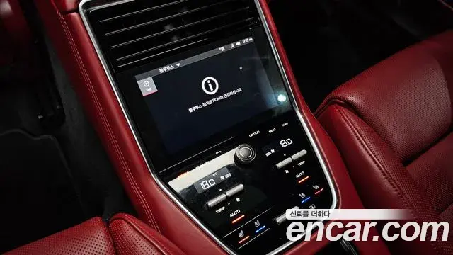Porsche Panamera 2021 — Фото 19/20