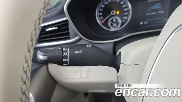 Genesis G70 2023 — Photo 27/35