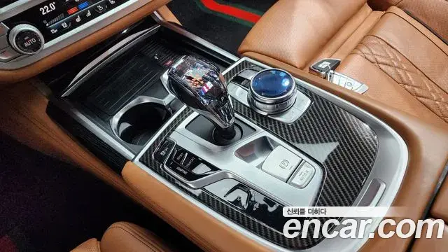BMW 7 Series 2019 — Фото 9/20