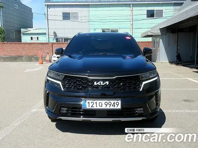 Kia Sorento 2023 — Фото 1/20