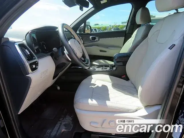 Kia Sorento 2023 — Фото 6/20