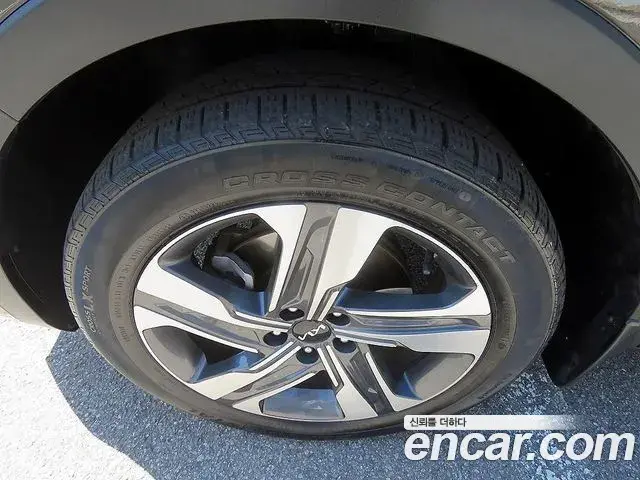 Kia Sorento 2023 — Фото 19/20