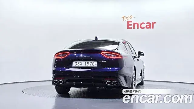Kia Stinger 2018 — Photo 13/36