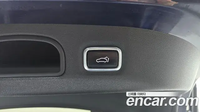 Kia Stinger 2018 — Photo 9/36