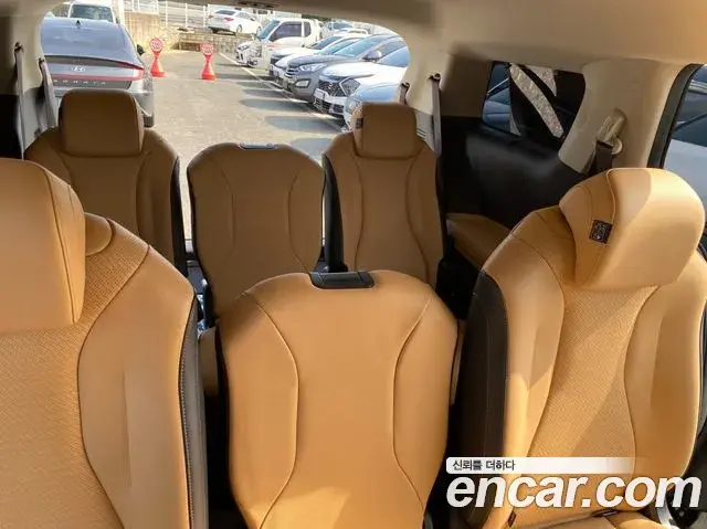 Kia Carnival 2020 — Фото 17/20