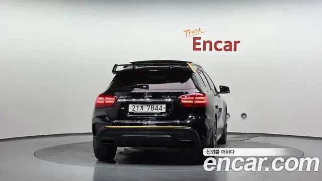Mercedes-Benz GLA-Class 2018 — ფოტო 16/35