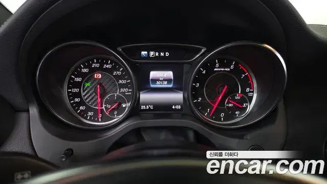 Mercedes-Benz GLA-Class 2018 — ფოტო 24/35