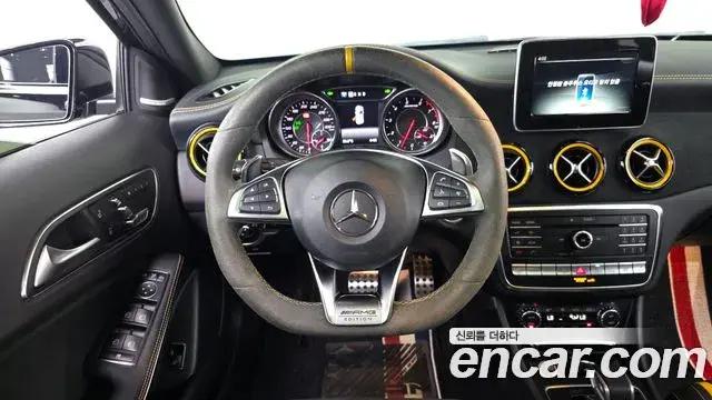 Mercedes-Benz GLA-Class 2018 — ფოტო 11/35