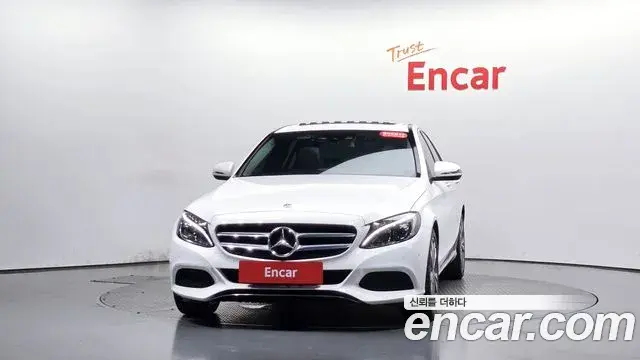 Mercedes-Benz C-Class 2018 — Фото 3/20