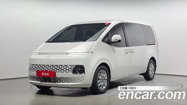 Hyundai Staria 2024 — ფოტო 6/37