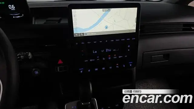Hyundai Staria 2024 — ფოტო 3/37