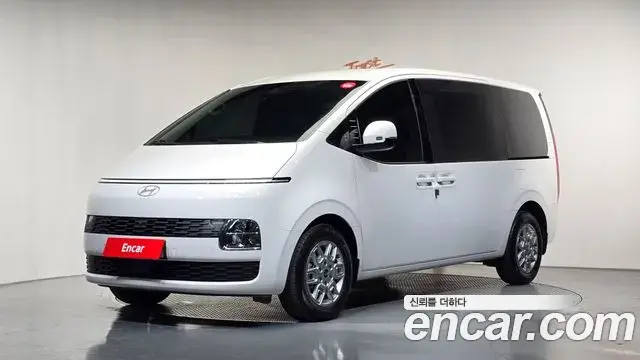 Hyundai Staria 2026 — Photo 3/31