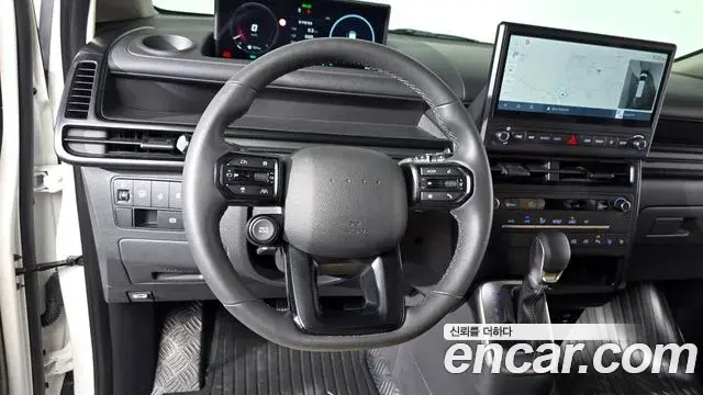 Hyundai Staria 2026 — Photo 13/31