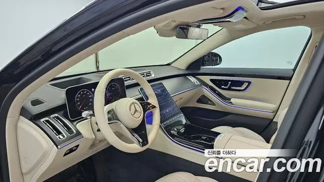 Mercedes-Benz S-Class 2025 — Фото 13/18
