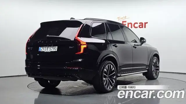 Volvo XC90 2025 — ფოტო 30/30