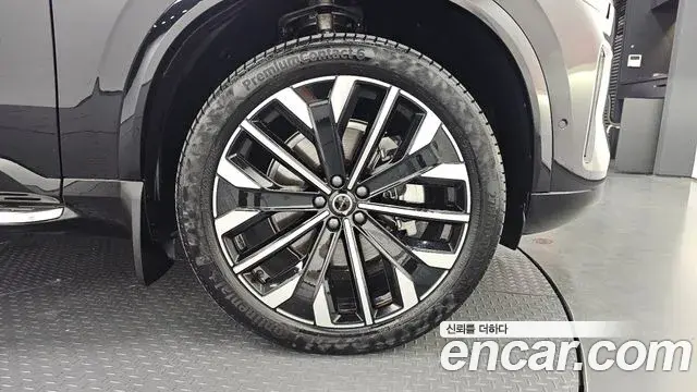 Volvo XC90 2025 — ფოტო 6/30