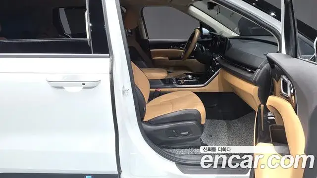 Kia Carnival 2022 — Photo 11/20