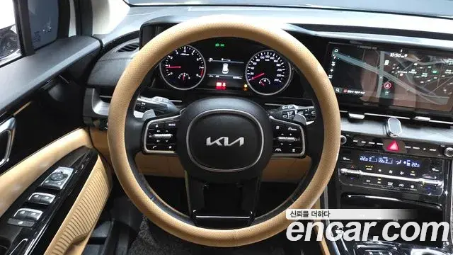 Kia Carnival 2022 — Photo 13/20