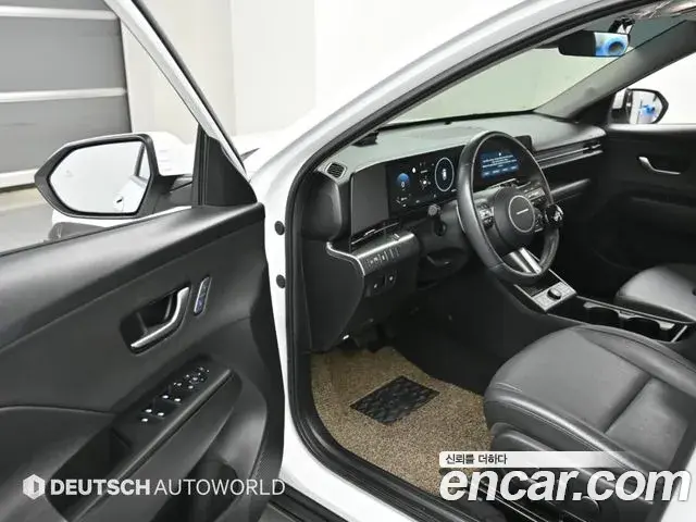 Hyundai Kona 2023 — Фото 10/20