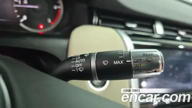 Land Rover Discovery Sport 2021 — Şəkil 17/34