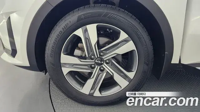 Kia Sorento 2022 — Фото 5/20