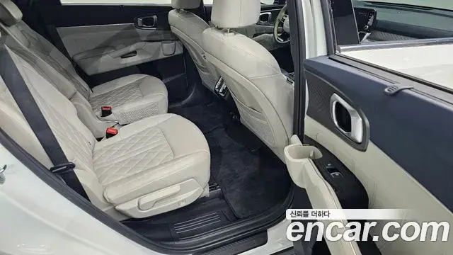 Kia Sorento 2022 — Фото 12/20