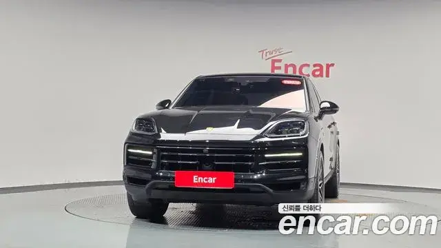Porsche Cayenne 2023 — Фото 3/20