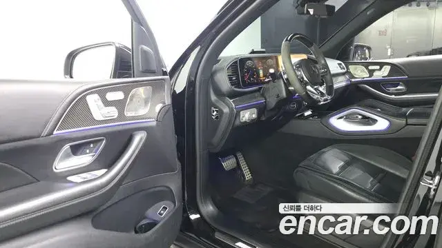 Mercedes-Benz GLE-Class 2021 — Фото 10/20