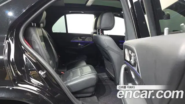 Mercedes-Benz GLE-Class 2021 — Фото 12/20