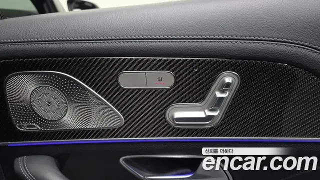 Mercedes-Benz GLE-Class 2021 — Фото 18/20