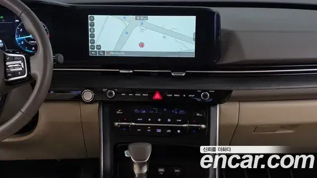 Kia Carnival 2023 — Фото 14/20