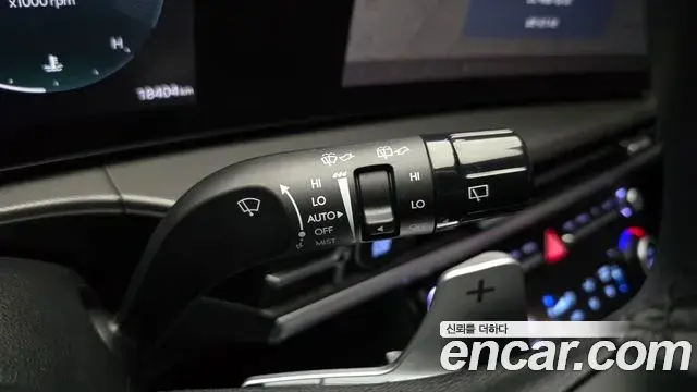 Hyundai Santa Fe 2024 — Фото 18/20