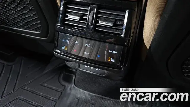 Renault Samsung Grand Koleos 2024 — Şəkil 19/20