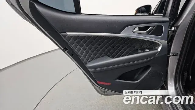 Genesis G70 2019 — Photo 9/37