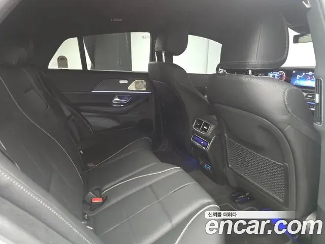 Mercedes-Benz GLE-Class 2026 — Фото 11/18