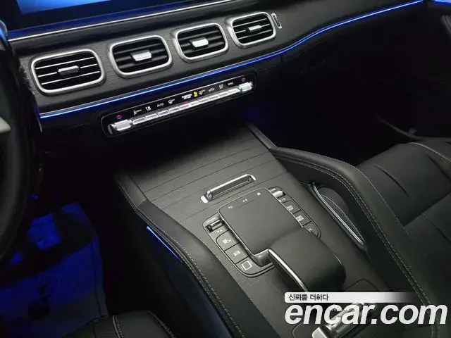 Mercedes-Benz GLE-Class 2026 — Фото 12/18