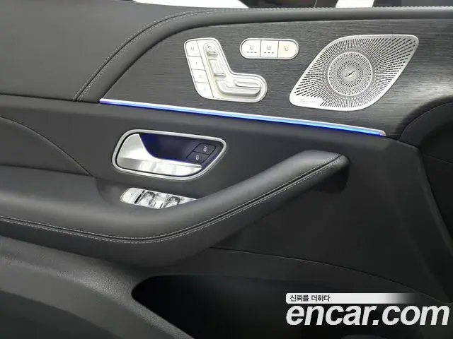 Mercedes-Benz GLE-Class 2026 — Фото 13/18